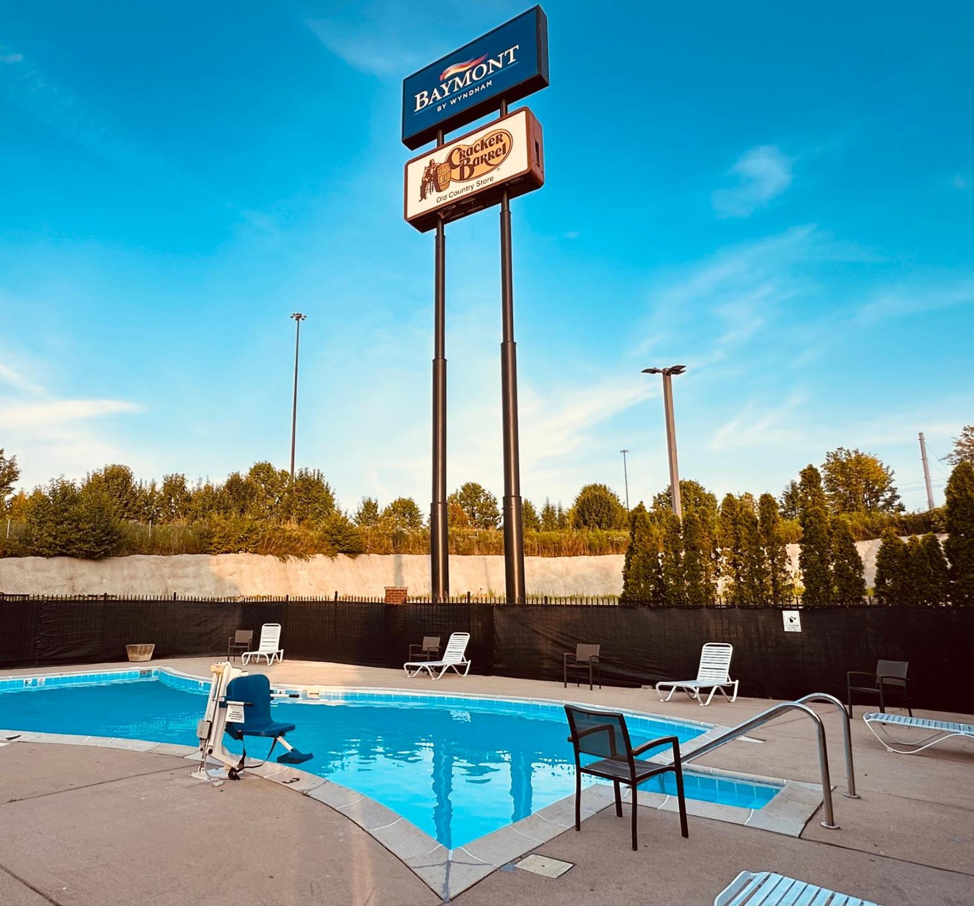 Baymont By Wyndham Indianapolis South Hotell Exteriör bild